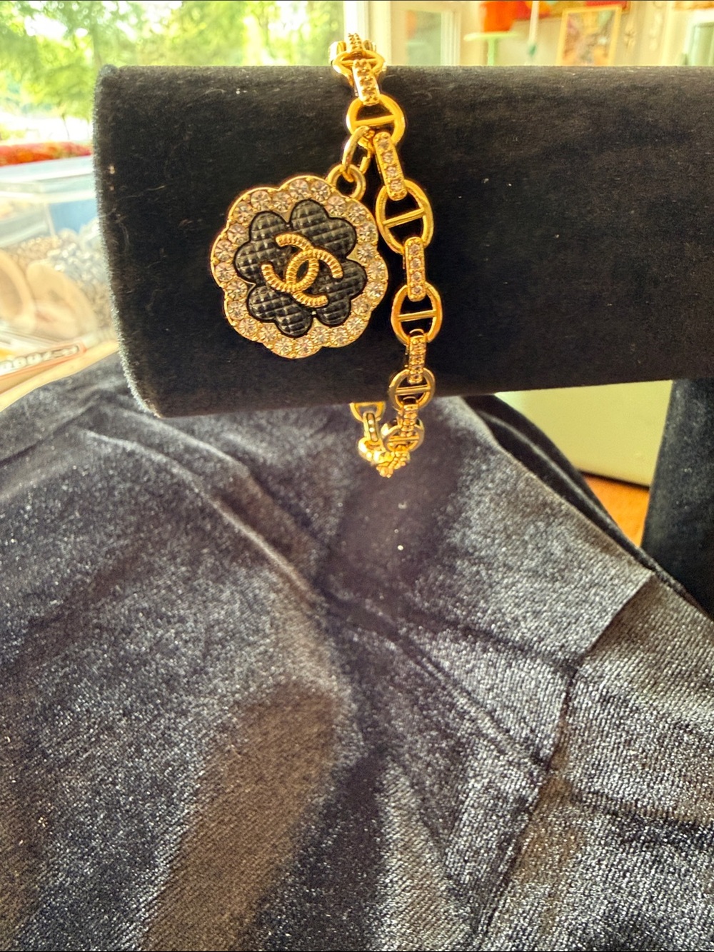 Gold-Tone Pig ๐ฝ Nose Link Bracelet with Black CHANEL Camellia Charm - Picture 9 of 9